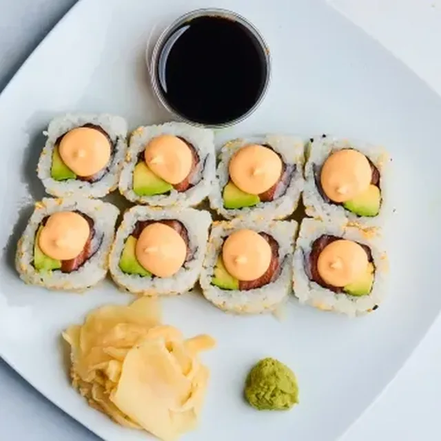 Spicy Sakura Maki fra Saigon Sushi Mjøndalen